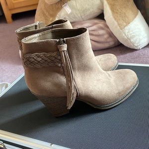 Heeled booties, size 9